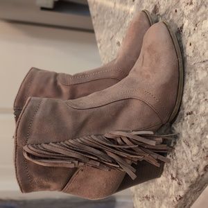 Olivia Miller Western Style Fringed Faux Suede Booties 10
